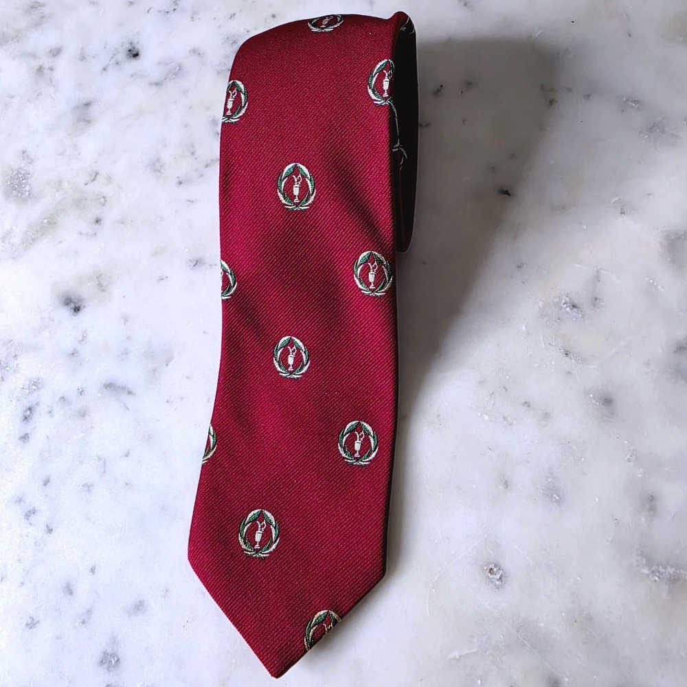 Hathaway Mens Silk Blend Wreath Crest Urn Necktie Burgundy Red Preppy Golf READ
